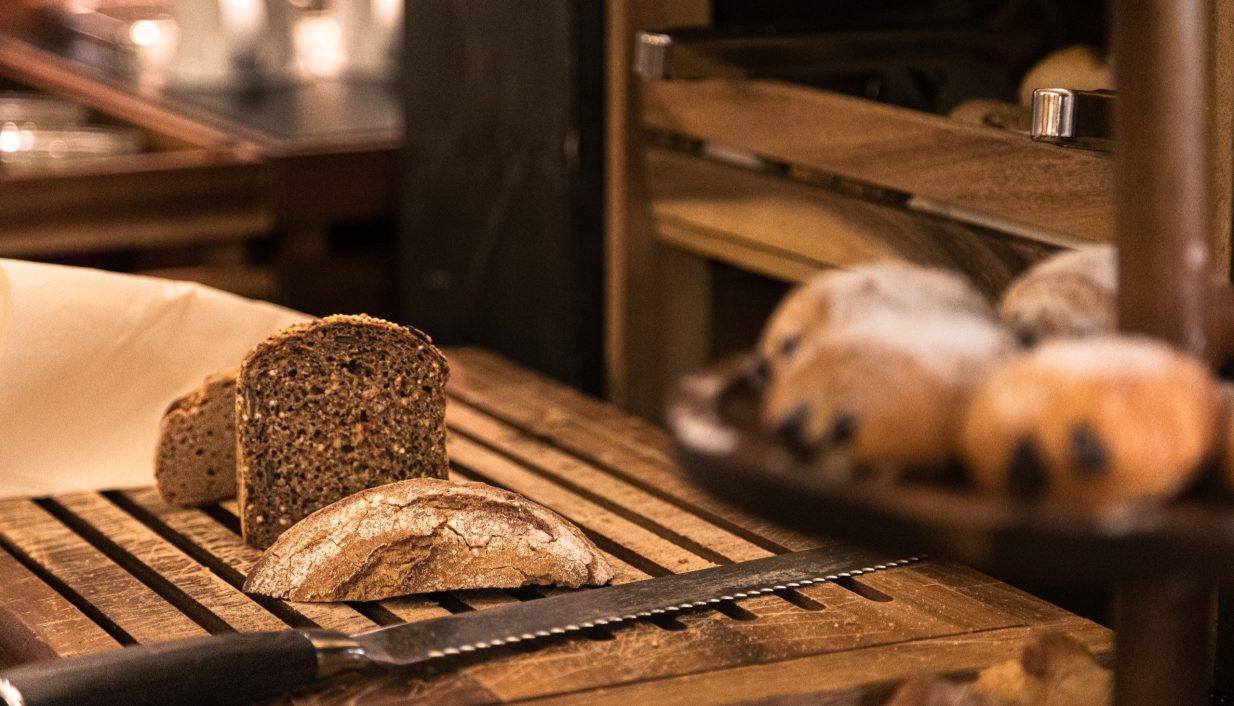 Brot-Auswahl am Frühstücksbuffet